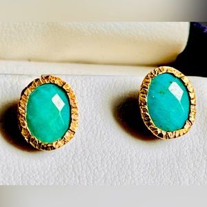 Faceted turquoise vintage earrings w/ crimped encircled gold setting & post back